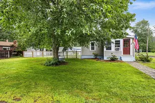 38 Lynnbrook Ave, Taunton, MA 02780 - Photo 2