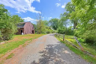20 Marble St, Gloucester, MA 01930 - Photo 34