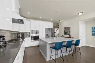24 Henry Wy, Millis, MA 02054 - Photo 6