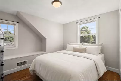 106 Lynnfield St, Peabody, MA 01960 - Photo 18