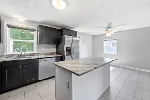 51 Broad St, Billerica, MA 01821 - Photo 4