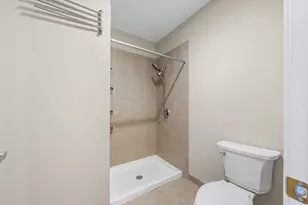 160 Fremont St, Worcester, MA 01603 - Photo 12