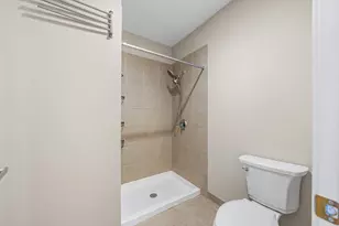 160 Fremont St, Worcester, MA 01603 - Photo 12