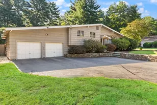 18 Jefferson Ave, Sharon, MA 02067 - Photo 2