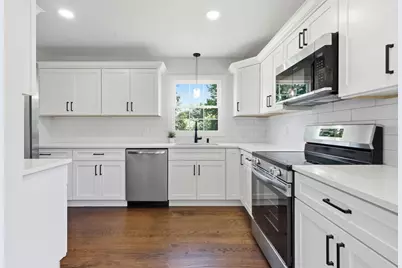 15 Hilltop Ter, Ludlow, MA 01056 - Photo 2