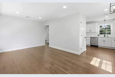 15 Hilltop Ter, Ludlow, MA 01056 - Photo 10