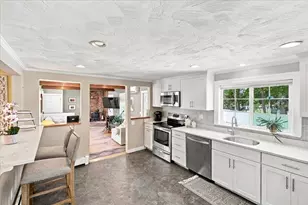 17 Hale Rd, Walpole, MA 02032 - Photo 10