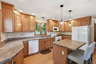 65 Shannon Ln, Westfield, MA 01085 - Photo 6