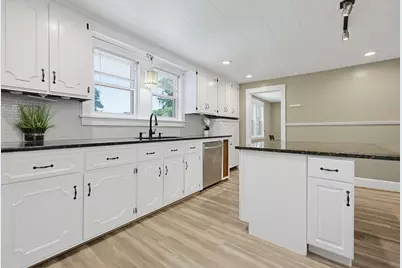 82 Norfolk St, Walpole, MA 02081 - Photo 6