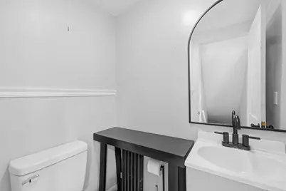 43 Eddywood St, Springfield, MA 01118 - Photo 16