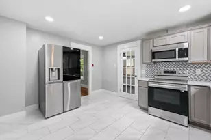 43 Eddywood St, Springfield, MA 01118 - Photo 8