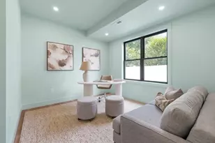 28 Howard St, Waltham, MA 02451 - Photo 18