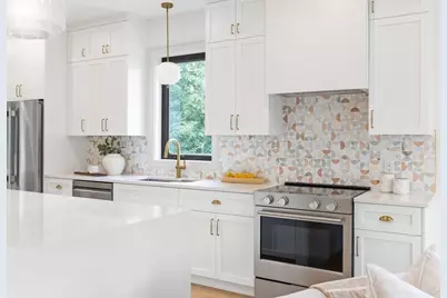 28 Howard St #1, Waltham, MA 02451 - Photo 2