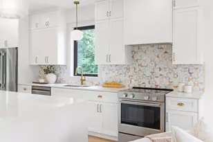 28 Howard St, Waltham, MA 02451 - Photo 2
