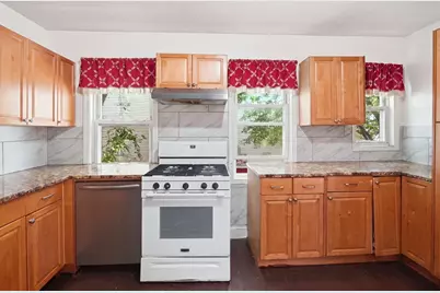 10 Fremont Ave, Everett, MA 02149 - Photo 18
