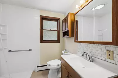 28 Old Thompson St, Palmer, MA 01069 - Photo 8