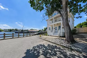 16 Glover St, Salem, MA 01970 - Photo 4