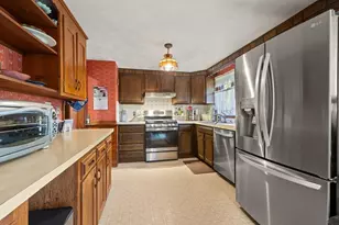 35 Marston St, Tewksbury, MA 01876 - Photo 8