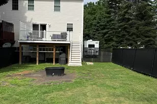 7 Willow St, Haverhill, MA 01832 - Photo 6