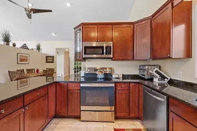 90-92 East St, Methuen, MA 01844 - Photo 4