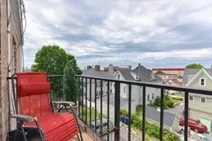22 Irving St, Everett, MA 02149 - Photo 2