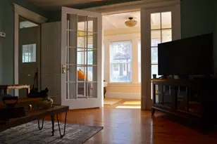 14 Essex St, Swampscott, MA 01907 - Photo 10