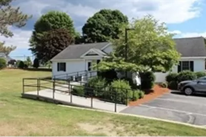 1 Uxbridge Rd, Mendon, MA 01756 - Photo 6