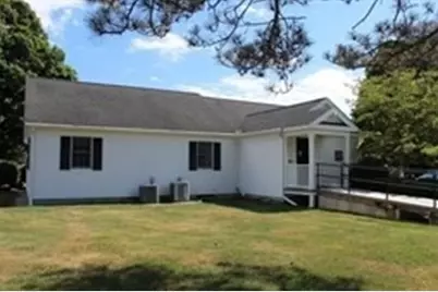 1 Uxbridge Rd, Mendon, MA 01756 - Photo 4