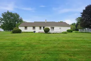 31 Deborah Ln, Westfield, MA 01085 - Photo 6