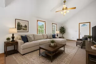 31 Deborah Ln, Westfield, MA 01085 - Photo 8
