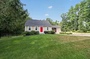 127 Taylor St, Pembroke, MA 02359 - Photo 1