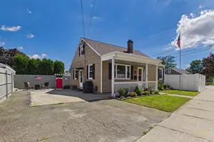 118 Somerset St, New Bedford, MA 02745 - Photo 1