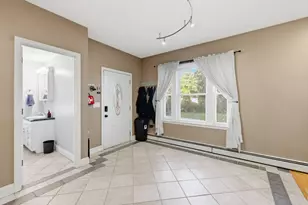 648 Merrimack Ave, Dracut, MA 01826 - Photo 16