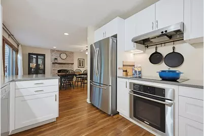 74 Spinning Wheel Dr, Uxbridge, MA 01569 - Photo 14