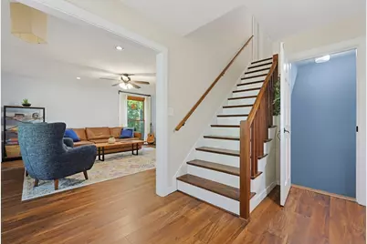 74 Spinning Wheel Dr, Uxbridge, MA 01569 - Photo 4