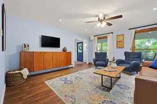 74 Spinning Wheel Dr, Uxbridge, MA 01569 - Photo 6