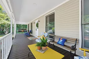 74 Spinning Wheel Dr, Uxbridge, MA 01569 - Photo 2
