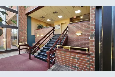 38 Pond St, Franklin, MA 02038 - Photo 2