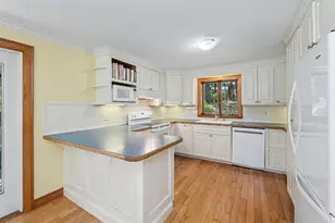 131 Main St, Chelmsford, MA 01863 - Photo 12