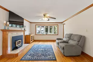 4 Julio St, Chelmsford, MA 01824 - Photo 10