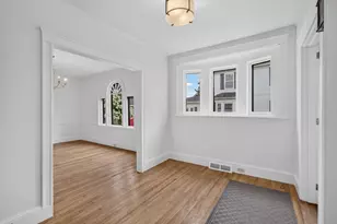 33 Lexington Ave, Haverhill, MA 01835 - Photo 6
