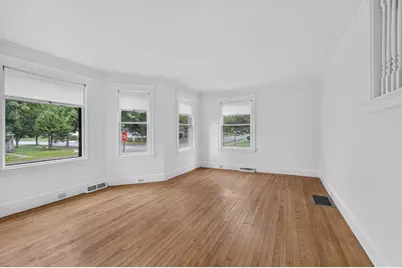 33 Lexington Ave, Haverhill, MA 01835 - Photo 10