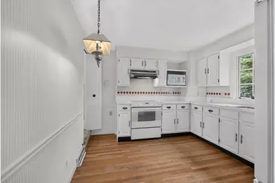 33 Lexington Ave, Haverhill, MA 01835 - Photo 14