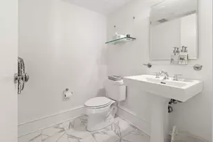 25 Channel Center St, Boston, MA 02210 - Photo 12