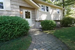 60 Old Farm Rd, Mansfield, MA 02048 - Photo 1