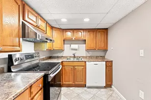 181 Flagg St, Worcester, MA 01609 - Photo 28