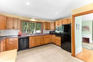 3 Howard St, Easton, MA 02375 - Photo 6