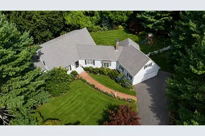 25 Clearwater Dr, Westwood, MA 02090 - Photo 2