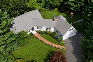 25 Clearwater Dr, Westwood, MA 02090 - Photo 2