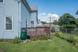 25 Greenwood St, Worcester, MA 01607 - Photo 4